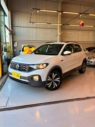 VOLKSWAGEN T-CROSS 1.0 200 TSI TOTAL FLEX COMFORTLINE AUTOMÁTICO VOLKSWAGEN T-CROSS 1.0 200 TSI TOTAL FLEX COMFORTLINE AUTOMÁTICO